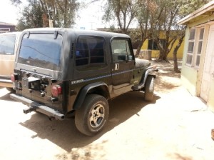 Jeep Wrangler modelo 1992-robado el 8 de mayo-localizado en San Vicente